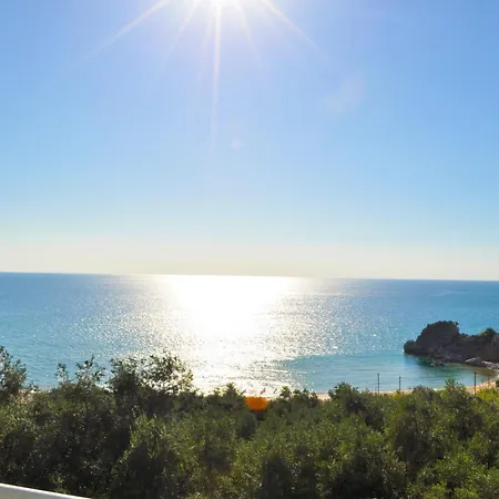 Above No 1 Apartament Pelekas